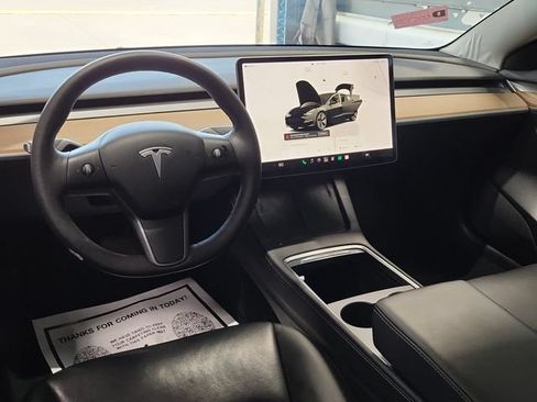 Used 2022 Tesla Model 3 Long Range AWD/4WD image 8