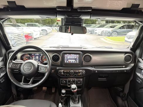 Used 2021 Jeep Wrangler Unlimited Sport AWD/4WD image 19