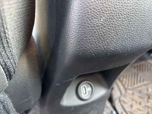 Used 2022 Kia Rio S FWD image 6