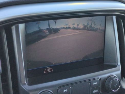 Used 2022 Chevrolet Colorado LT image 14