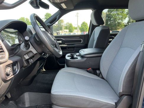 Used 2024 RAM 2500 Big Horn AWD/4WD image 4