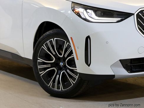 Used 2026 BMW X3 xDrive30 w/ Premium Package image 6