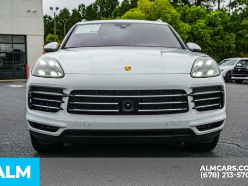 Used 2022 Porsche Cayenne Base image 10