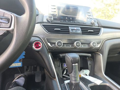 Used 2019 Honda Accord LX image 18