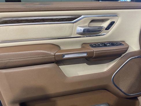 Used 2019 RAM 1500 Laramie image 10