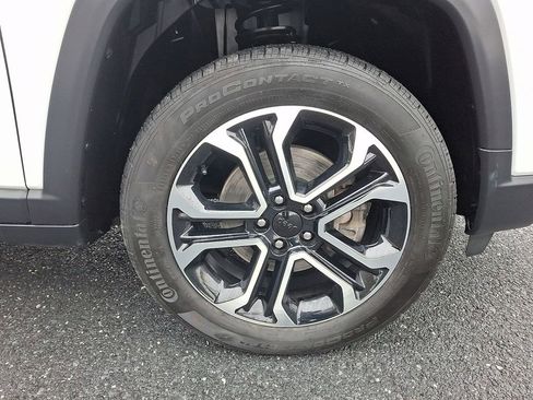 Used 2022 Jeep Compass Limited AWD/4WD image 12