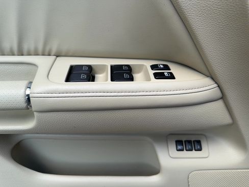 Used 2007 INFINITI M35 x w/ Technology Pkg AWD/4WD image 13