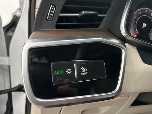 Used 2025 Audi A6 3.0T Prestige image 19