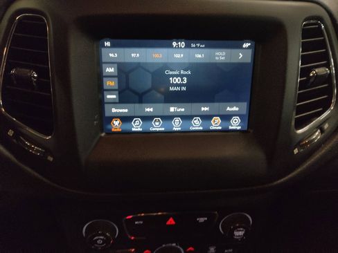 Used 2019 Jeep Compass Latitude w/ Popular Equipment Group image 25