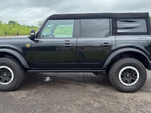 Used 2023 Ford Bronco Badlands w/ Sasquatch Package AWD/4WD image 4