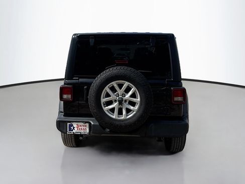 Used 2023 Jeep Wrangler Sport AWD/4WD image 6