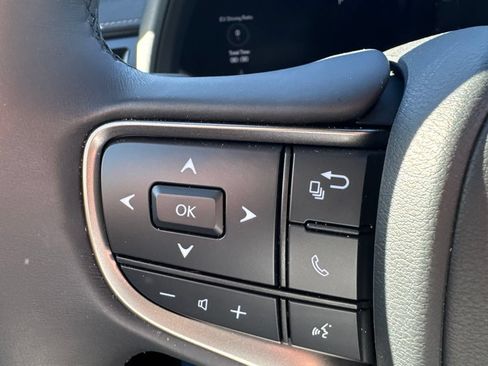 Used 2025 Lexus UX 300h AWD w/ Accessory Package (Z1) image 23