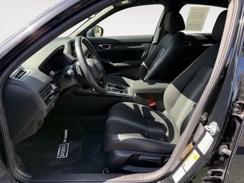 Used 2023 Honda Civic Sport image 10