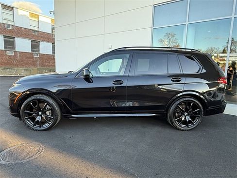 Certified 2023 BMW X7 xDrive40i w/ M Sport Package image 8