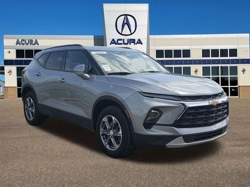 Used 2024 Chevrolet Blazer LT w/ Convenience Package FWD image 1