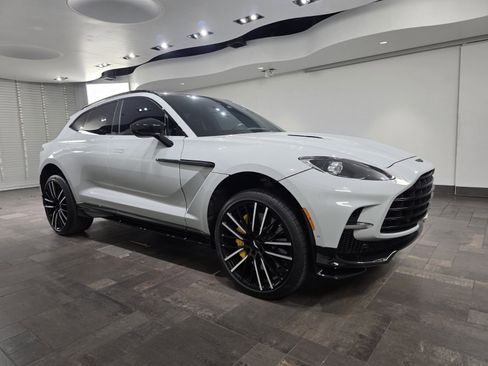 Used 2024 Aston Martin DBX 707 AWD/4WD image 1