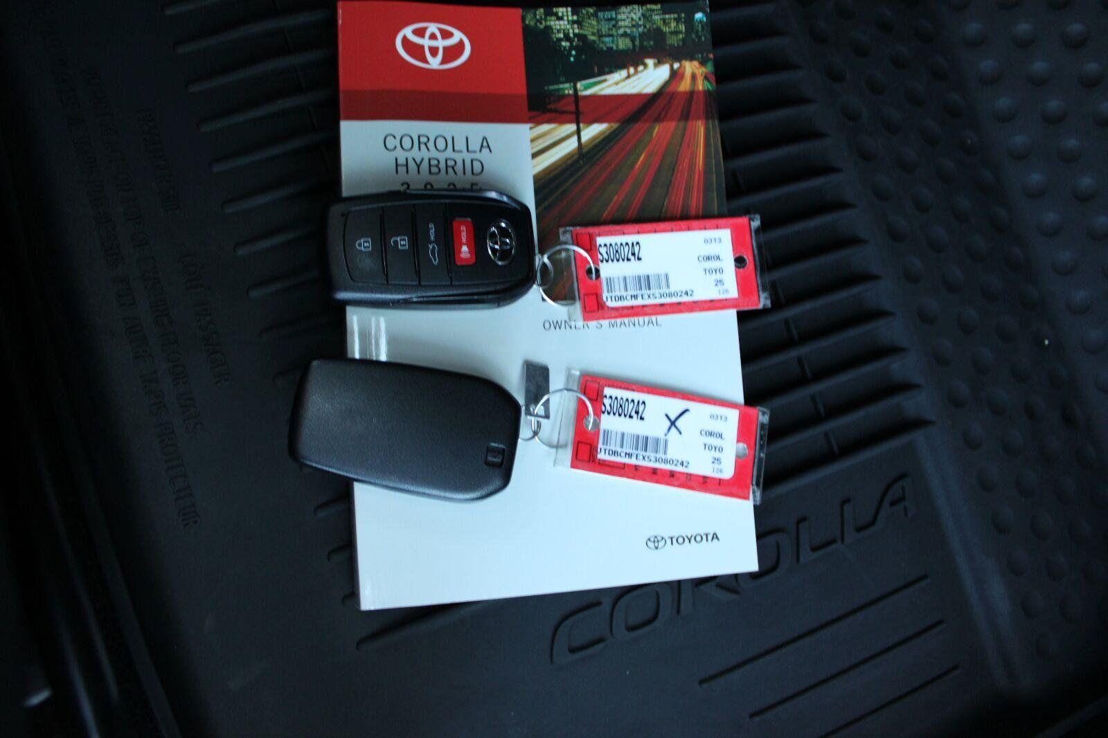 Certified 2025 Toyota Corolla LE w/ LE Premium Package FWD image 31