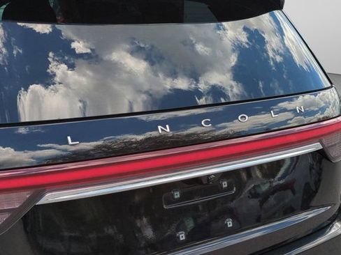 Used 2021 Lincoln Aviator 2WD image 19