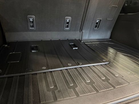 Used 2023 GMC Yukon XL Denali w/ Max Trailering Package image 6