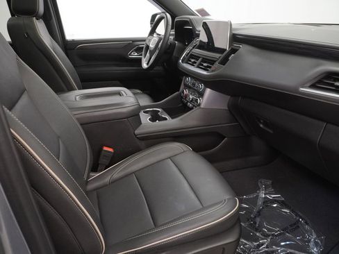 Used 2024 GMC Yukon SLT w/ SLT Premium Package AWD/4WD image 50