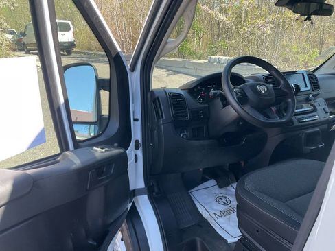 Used 2023 RAM ProMaster 2500 FWD image 10