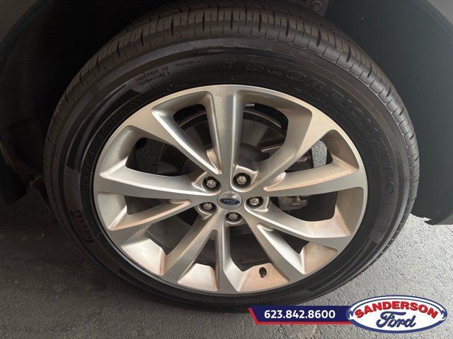 Certified 2023 Ford Explorer Platinum w/ Premium Technology Package RWD image 21