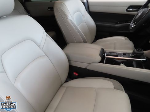 Used 2023 Nissan Pathfinder SL w/ SL Premium Package FWD image 28