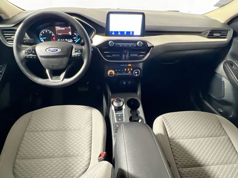 Used 2020 Ford Escape SE image 30