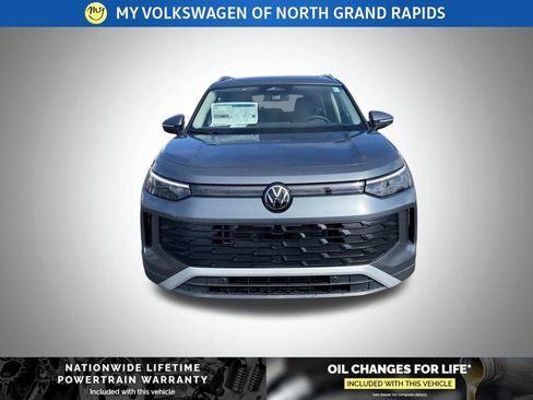 New 2026 Volkswagen Tiguan SE AWD/4WD image 2