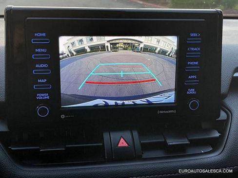 Used 2022 Toyota RAV4 LE image 31