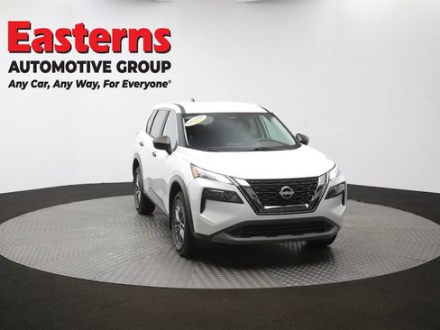 Used 2023 Nissan Rogue S AWD/4WD image 46