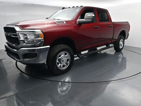 Used 2024 RAM 2500 Tradesman w/ Chrome Appearance Group AWD/4WD image 9