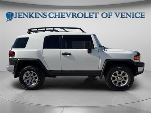 Used 2012 Toyota FJ Cruiser 4WD image 6