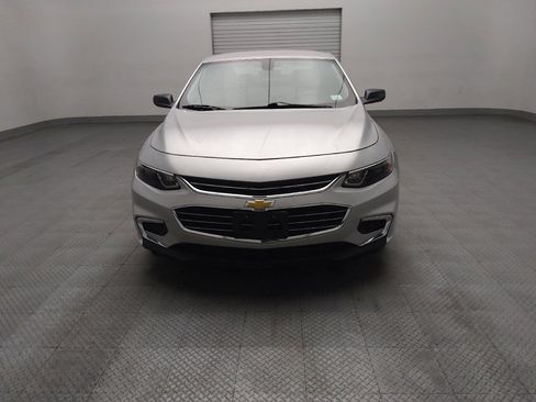 Used 2018 Chevrolet Malibu LS FWD image 15