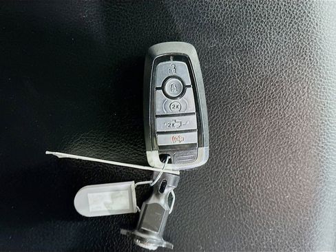 Used 2020 Ford F250 Lariat w/ Tremor Off-Road Package image 35