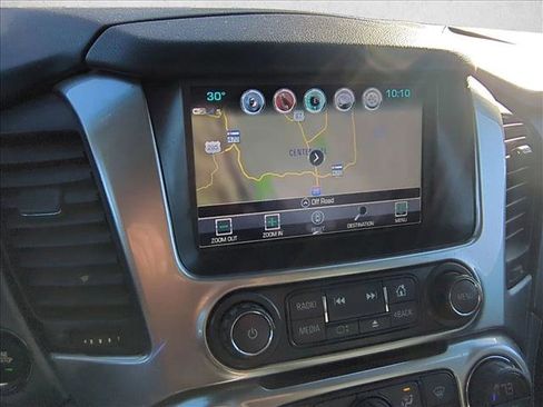 Used 2019 Chevrolet Suburban LT w/ LT Signature Package image 9