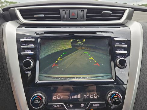 Used 2018 Nissan Murano S AWD/4WD image 32