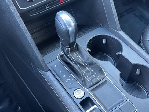 Used 2021 Volkswagen Atlas SE image 21