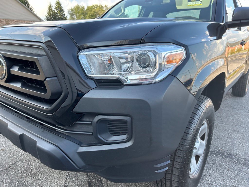 Used 2023 Toyota Tacoma SR AWD/4WD image 6