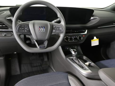 New 2026 Buick Envista Preferred image 10