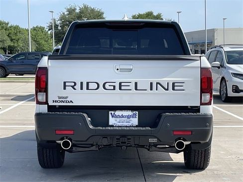 New 2025 Honda Ridgeline Black Edition image 5