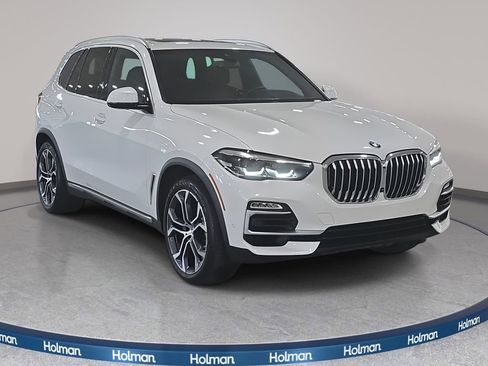 Used 2021 BMW X5 sDrive40i w/ Premium Package image 3