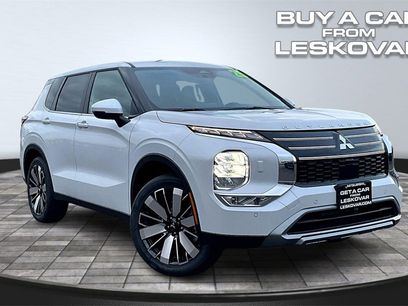 New 2025 Mitsubishi Outlander SE