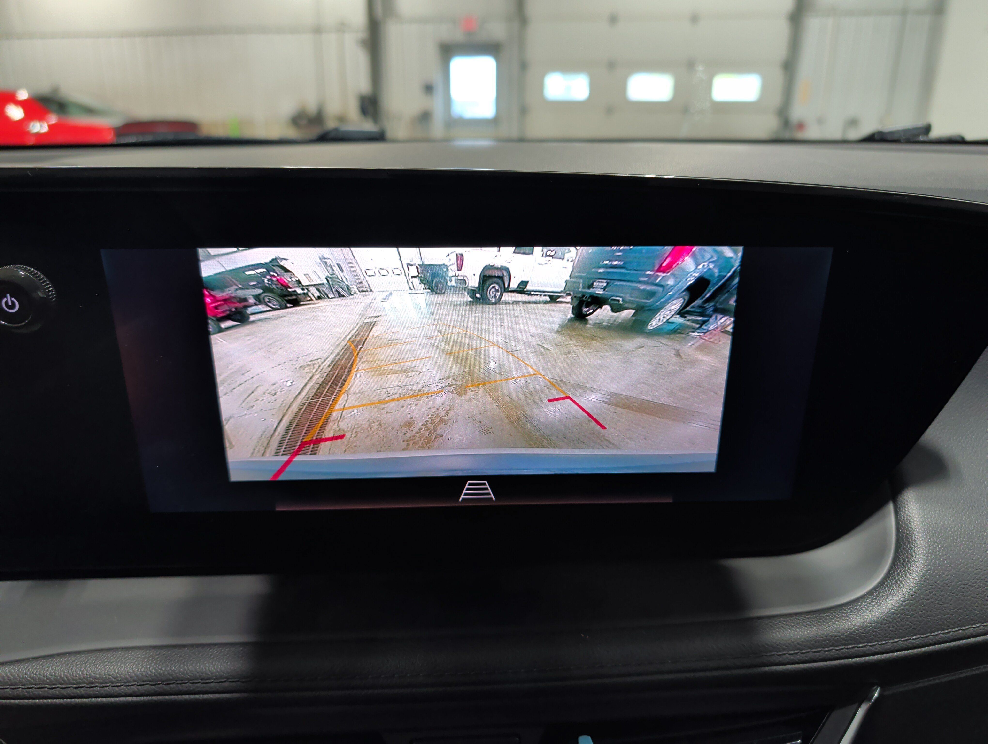Used 2024 Buick Encore GX Preferred AWD/4WD image 11