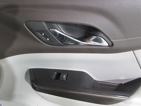 Used 2023 GMC Acadia SLT image 67