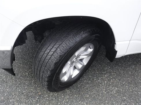 Used 2024 RAM 1500 Laramie image 22