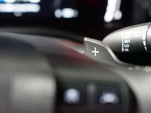 Used 2025 Toyota Camry SE w/ Multimedia Upgrade Package image 15