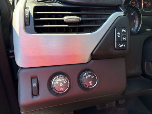 Used 2019 GMC Yukon SLE w/ Convenience Package image 16