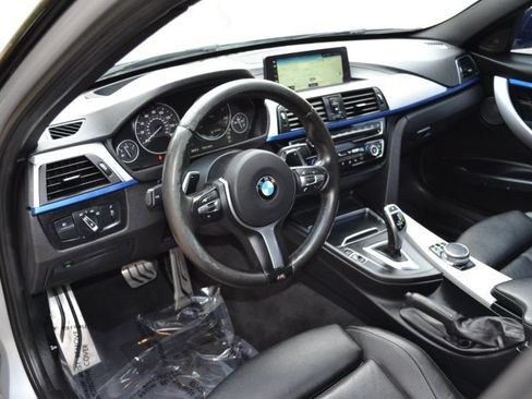 Used 2018 BMW 340i xDrive Sedan w/ Premium Package AWD/4WD image 20