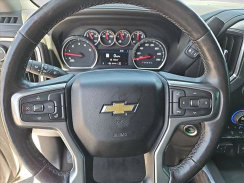 Used 2022 Chevrolet Silverado 2500 LTZ w/ LTZ Convenience Package AWD/4WD image 12